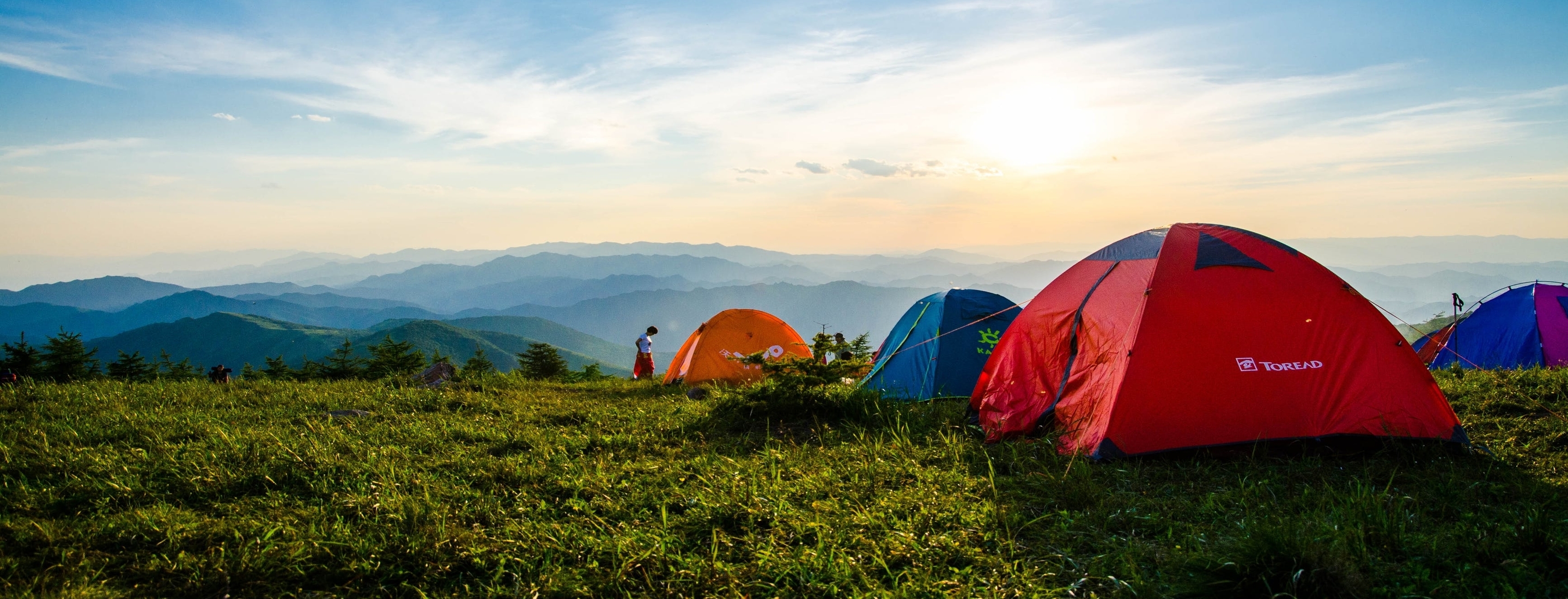 THE OUTDOOR WAREHOUSE intelligence overview