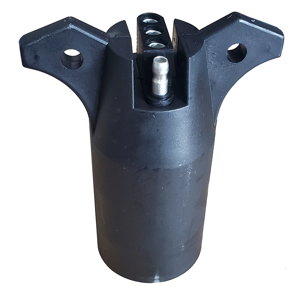 Sea-Dog 7 to 4 Trailer Plug Adapter, made by Sea-Dog - 753874-1 Sea-Dog 7 to 4 Trailer Plug Adapter, made by Sea-Dog - 753874-1