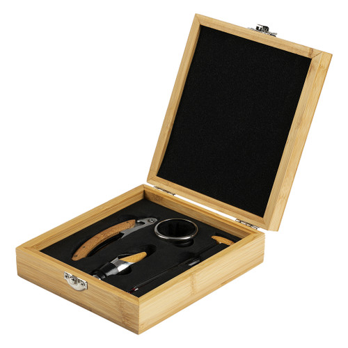 MERLOT Wine set in wooden case, 4/1