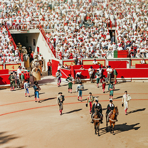 bull run pamplona contrabarrera bullfight tickets