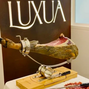 Luxua Pamplona meat