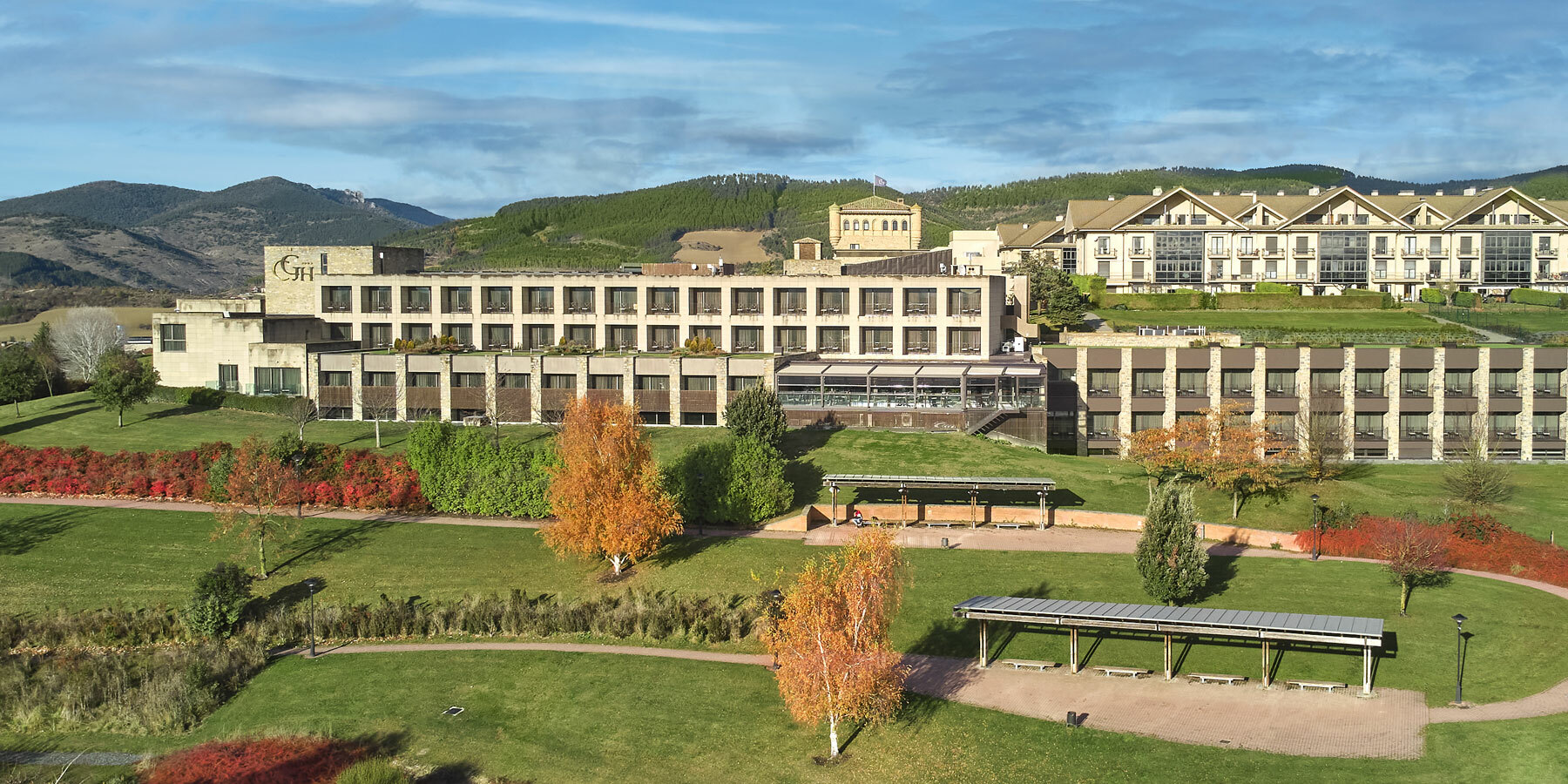 bull run pamplona adventure tour