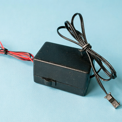 Electroluminescent inverter with switch DC 9-12 volt