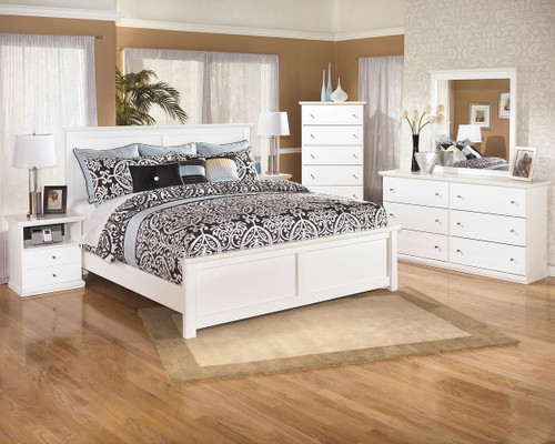 Bostwick Shoals White 8 Pc. Dresser, Mirror, Chest, Queen Panel Bed & 2 Nightstands