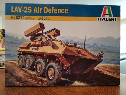 Italeri - LAV-25 Air Defence (1:35)