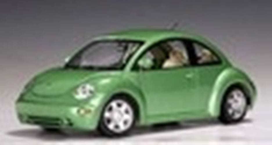 Gate VW Beetle - Green (1:18 Scale) | Nassau Hobby Center