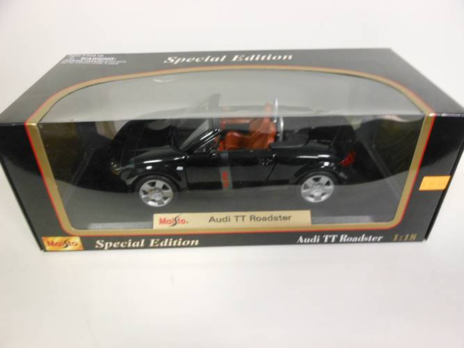 Audi TT Roadster - Black - (1:18 Scale) | Nassau Hobby Center