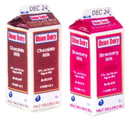 Chocolate and Strawberry Milk Set