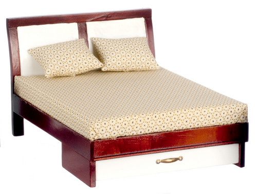Modern Bedroom - Mahogany