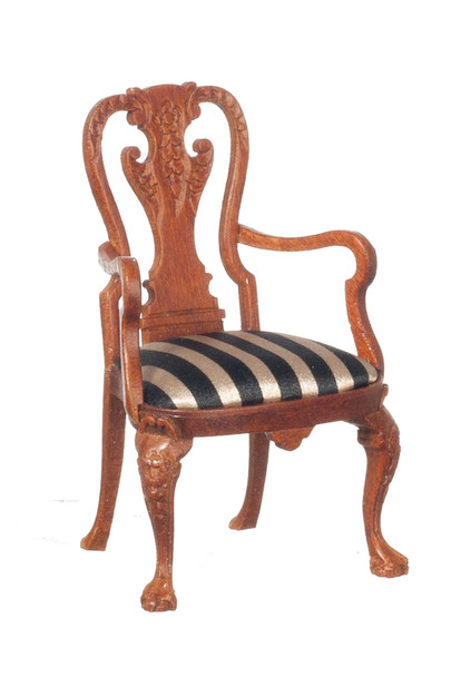 1725-55 Queen Anne Armchair - Walnut
