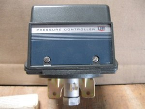UNITED ELECTRIC CONTROLS PRESSURE CONTROLLER TYPE J302 SoCal Circuit Breakers
