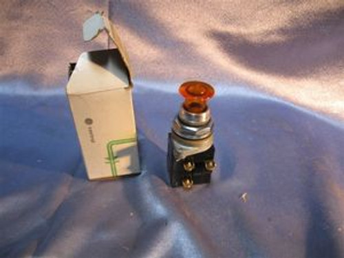 General Electric (CR104PT11M5G2) HD Illuminated Push Button, New Surplus