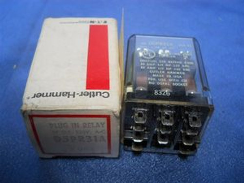 Cutler Hammer (D5PR31A) 3083, Plug in Relay, 3P, D.T., New Surplus