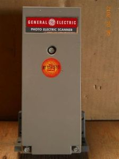 General Electric (3S7505PS510F6) Reflex Photoelectric Scanner, New Surplus