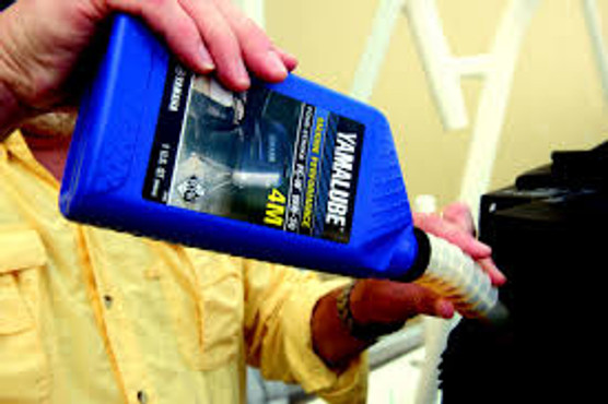 Yamaha 4-Stroke Oil Change – 100-Hour Service