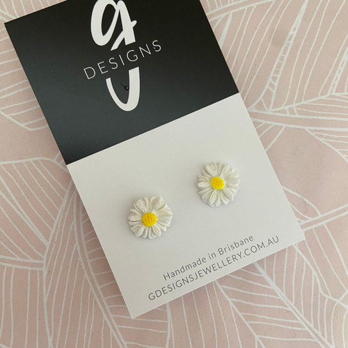 Stud Earrings - Polymer Clay - 'TEXTURED FLORAL - DAISY' - White/Yellow - Regular Size