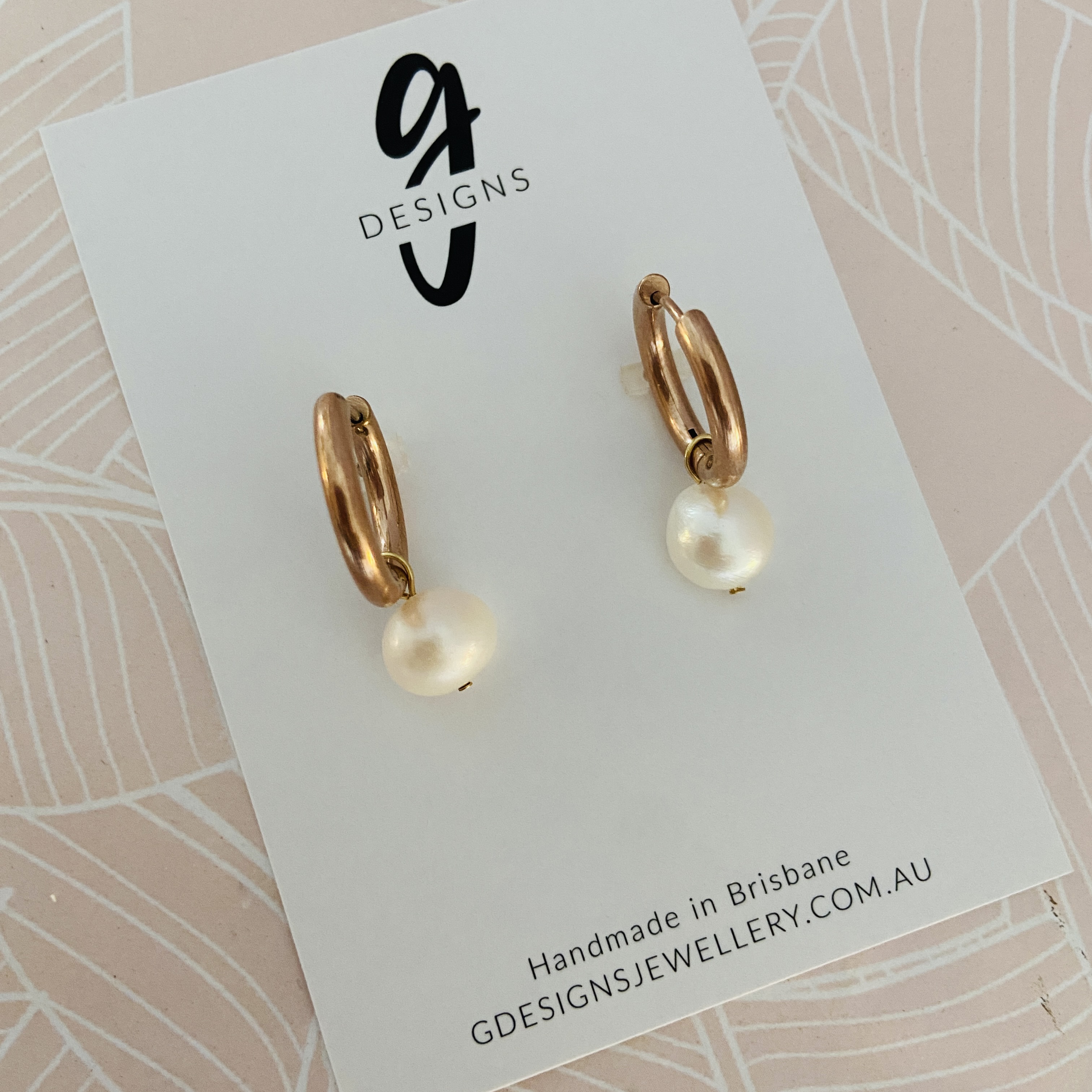 Statement Earrings - Pearl - Huggie Hoop - Your Choice - Picture 10 of 11