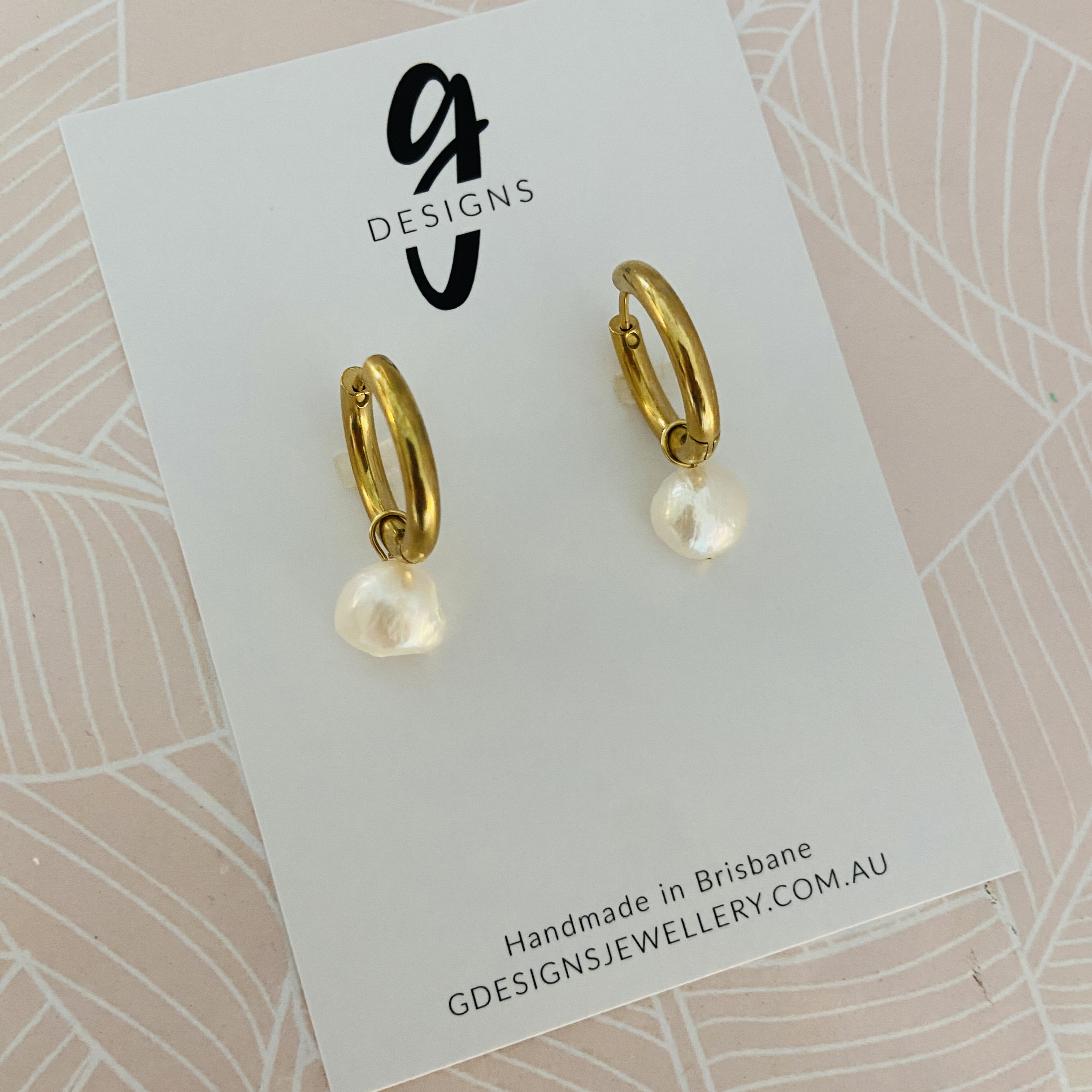 Statement Earrings - Pearl - Huggie Hoop - Your Choice - Picture 11 of 11