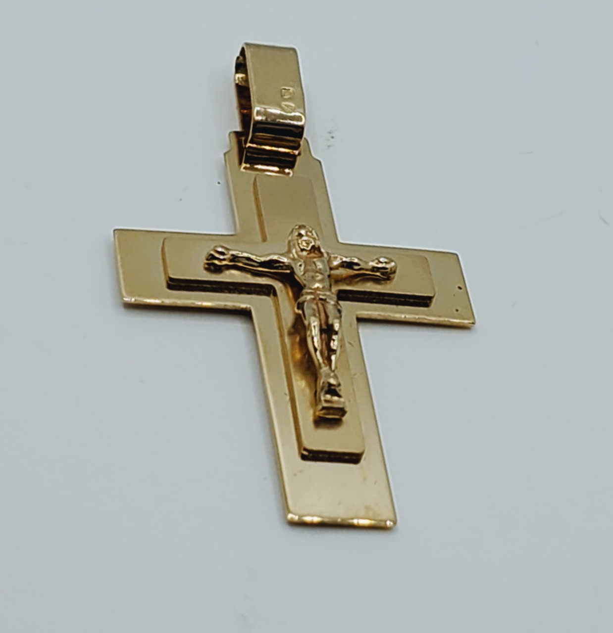 9ct, 45mm Crucifix Cross Pendant | Pascoes
