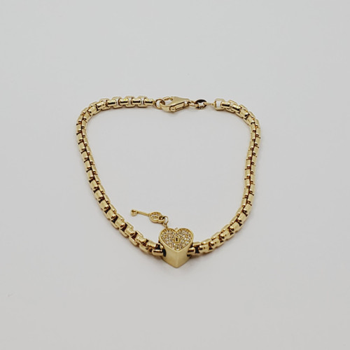 18k yellow gold charm bracelet with white double sided cz Key to my Heart 8.5gr