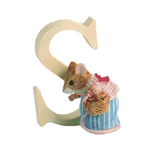 Peter Rabbit Letters - Letter "S" with Mrs Tittlemouse