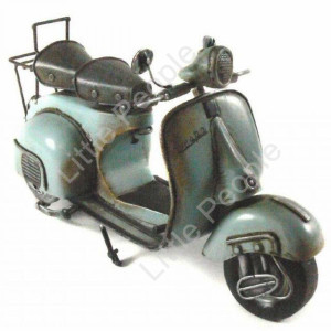Motorcycle Vespa Light Blue 31cm Tin Boyle Automobelia