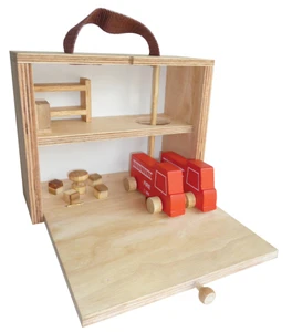 Qtoys Portable Fire Station wooden