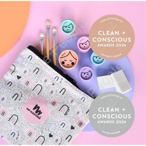 Natural Pressed Eyeshadow and Blush Pack with Accessories