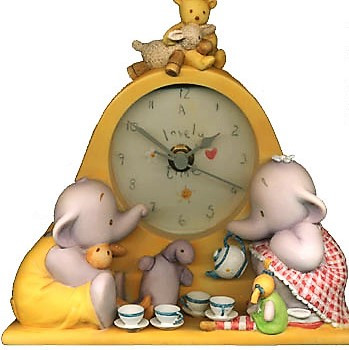 Humphrey's Corner Humphrey & Lottie Yellow Clock