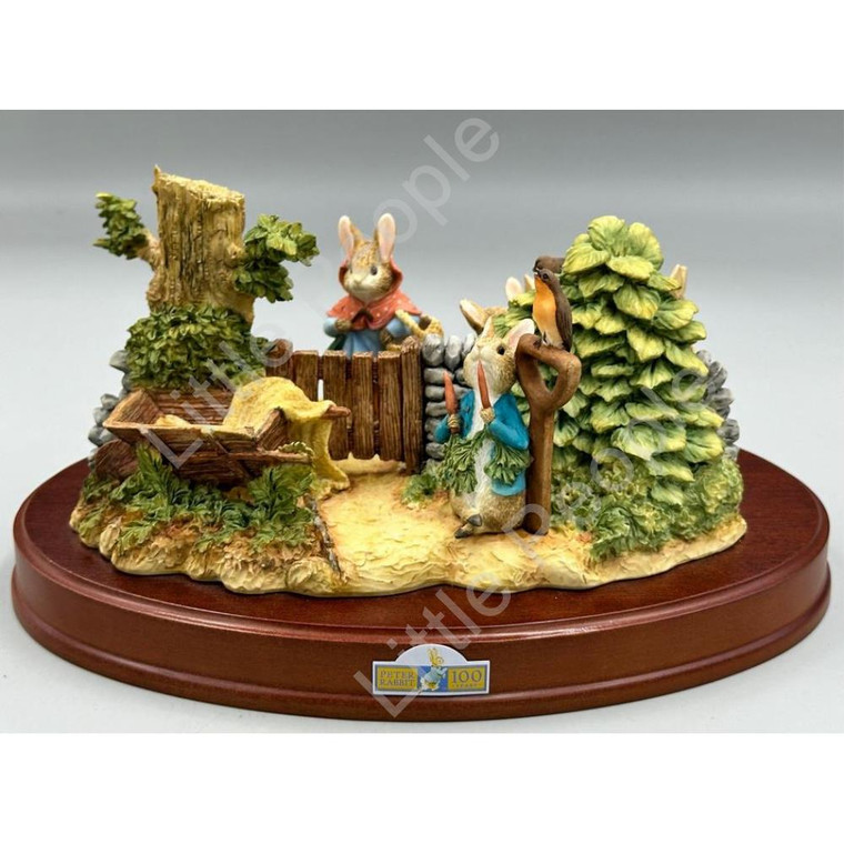 Border Fine Arts The World of Beatrix Potter The Tale of Peter Rabbit Tableau.