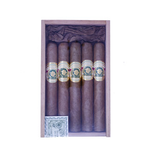 Guantanamera Cigar Variety Sampler in Cedar Box Guantanamera Cigar Variety Sampler in Cedar Box