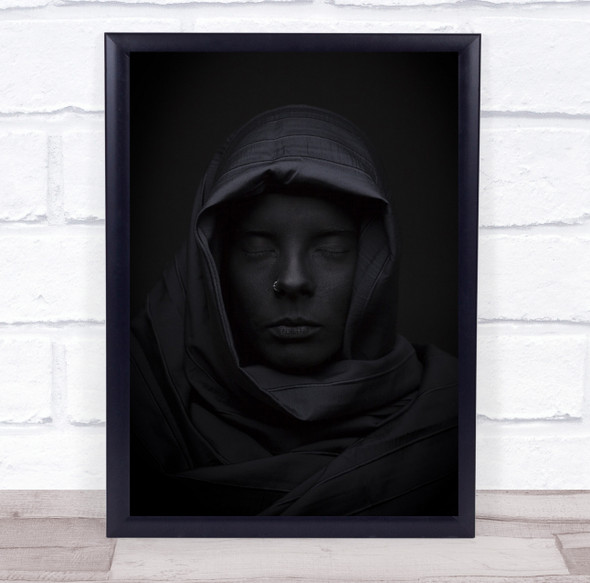 Black Dark Ring Woman Beauty Vlaardingen Face Body Paint Wall Art Print