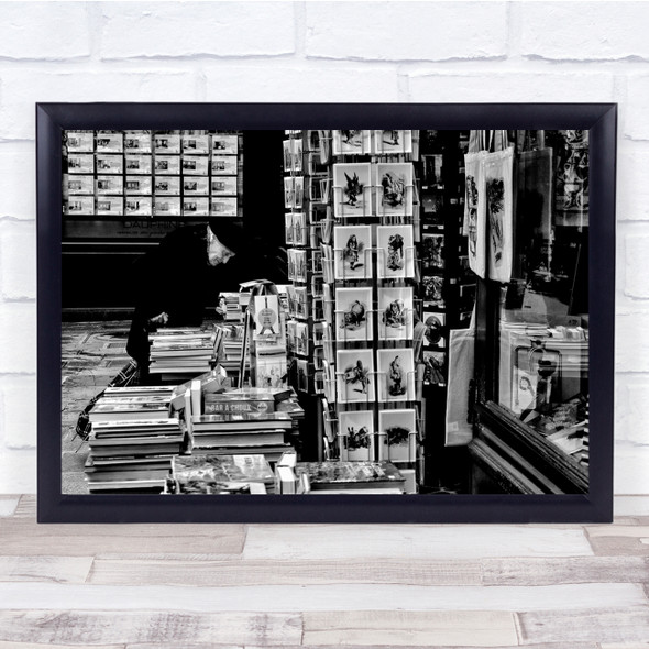 L'Amour Old woman market pictures black and white Wall Art Print