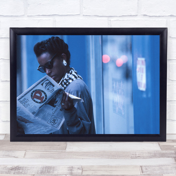 SuBlack & Whiteay Reading Newspaper Boys Manhattan Read Paper Magazine New Print