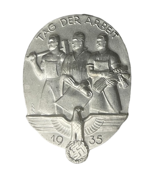 1935 Tag Der Arbeit Commemorative Badge