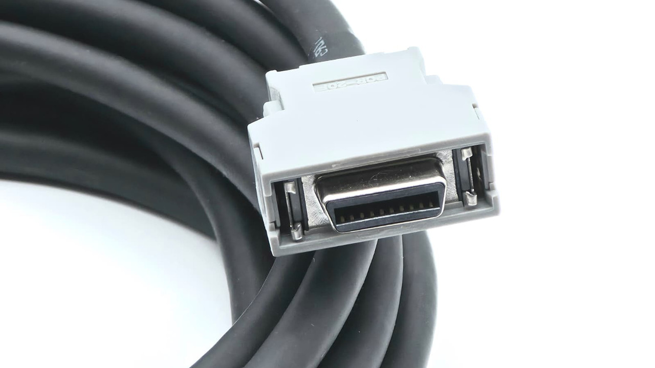 A860-0365-V501 - 5M Servo Encoder Cable 17-Pin Right-Angle