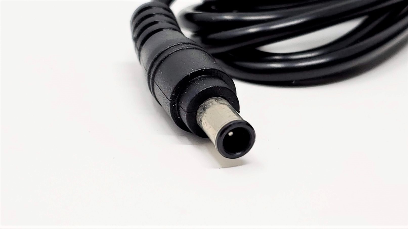 Sony VGP-AC19V15 - 120W 19.5V 6.2A AC Adapter Includes Power Cable