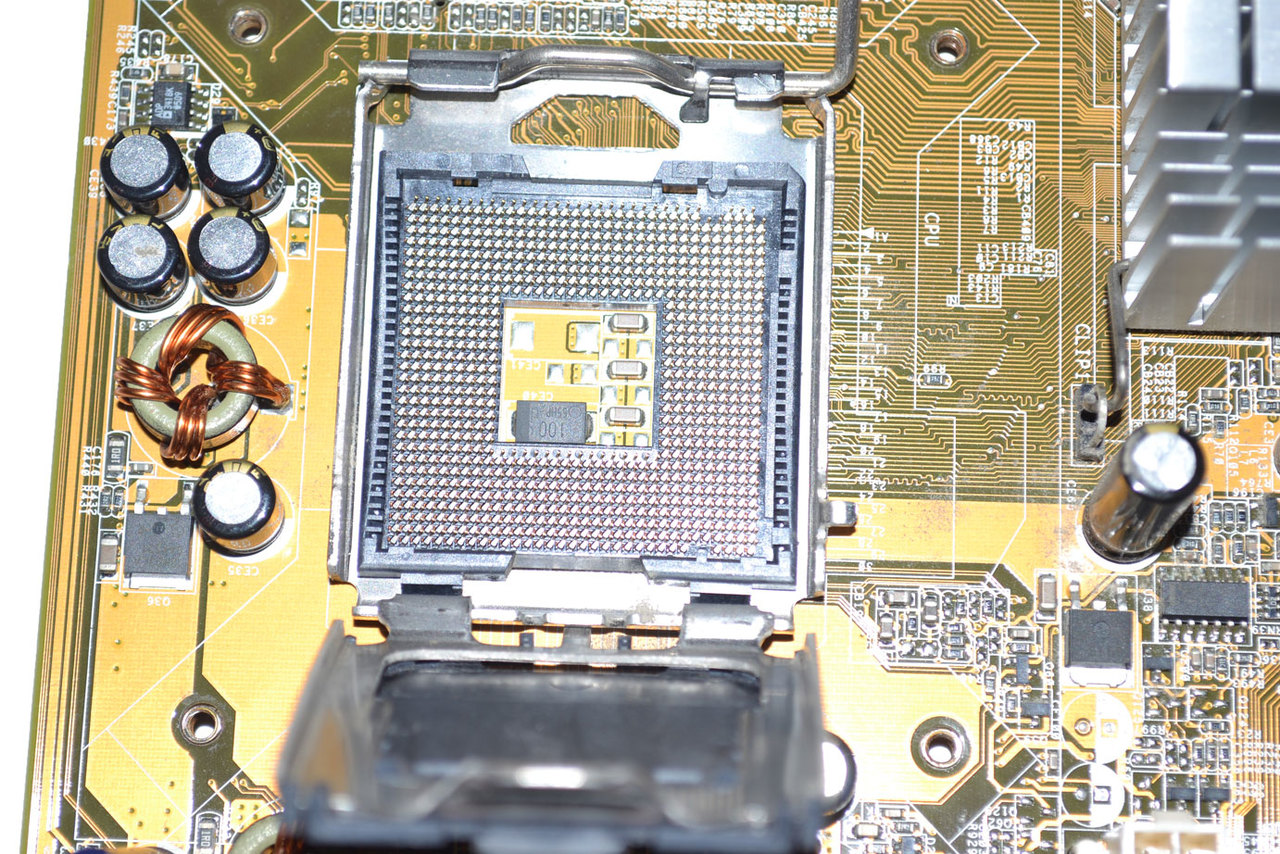 Hewlett-Packard (HP) 5187-8396 - Goldfish GL8E Motherboard / System Board / Mainboard