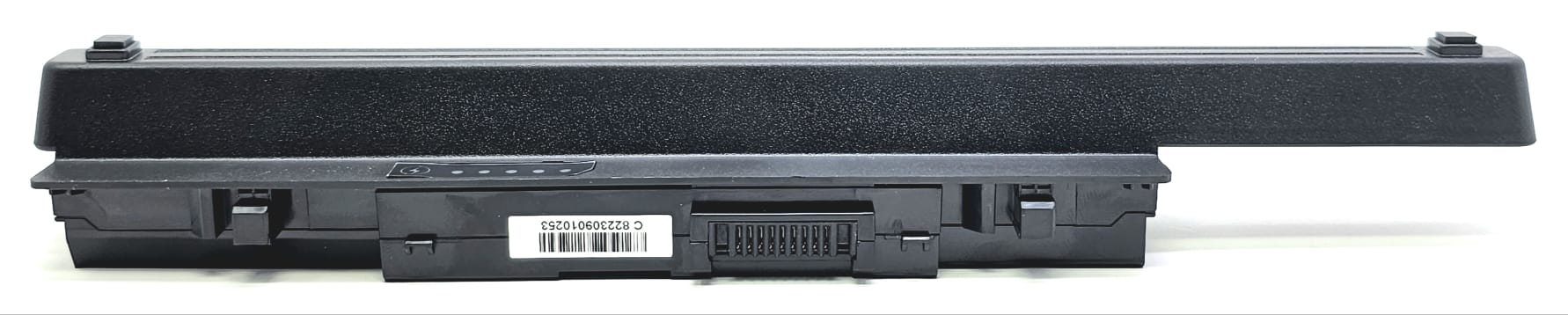 WU965 - 9-Cell Replacement Battery Compatible with  Studio 1535 1536 1537 1555 1557 1558