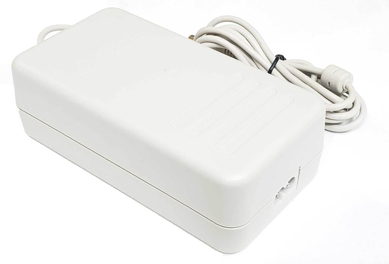 Hewlett-Packard (HP) C4557-60004 - 30W 18V 1.7A AC Adapter Includes Power Cable