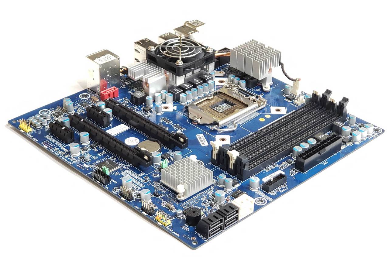 alienware 07hv66 compatibility