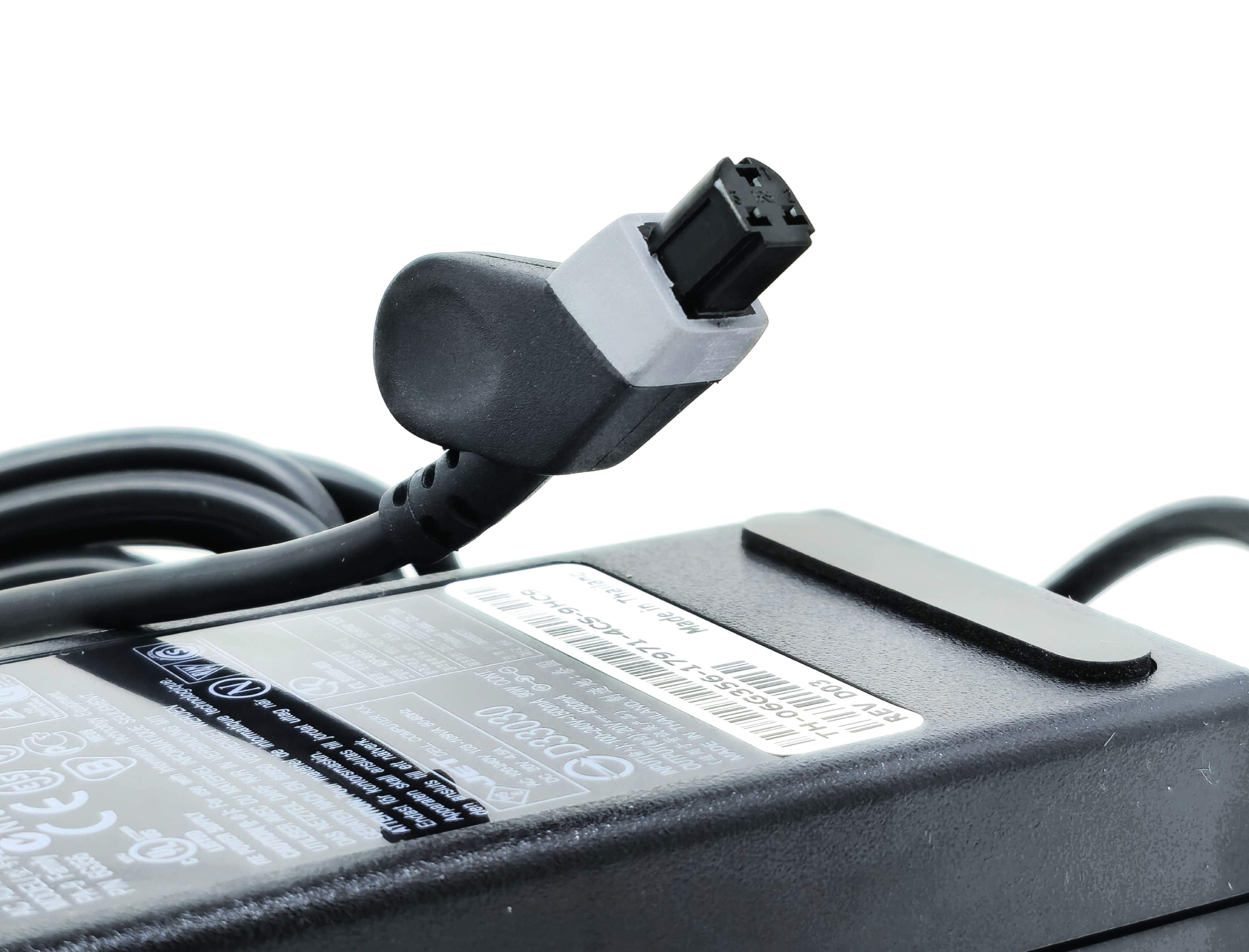 PA-1900-05D - 90W 3-Pin Square Tip PA-9 AC Adapter for Inspiron