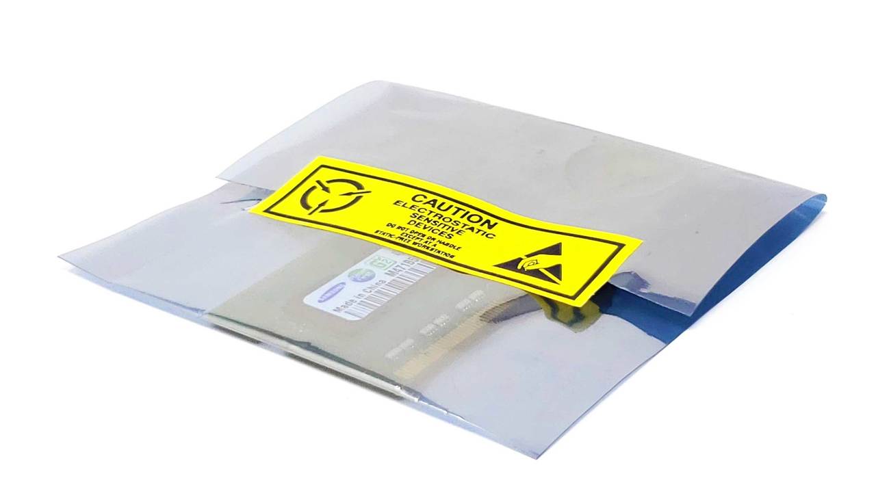 Elpida EBJ40UG8EFU0-GN-F - 4GB (1x4GB) 1600Mhz PC3-12800S