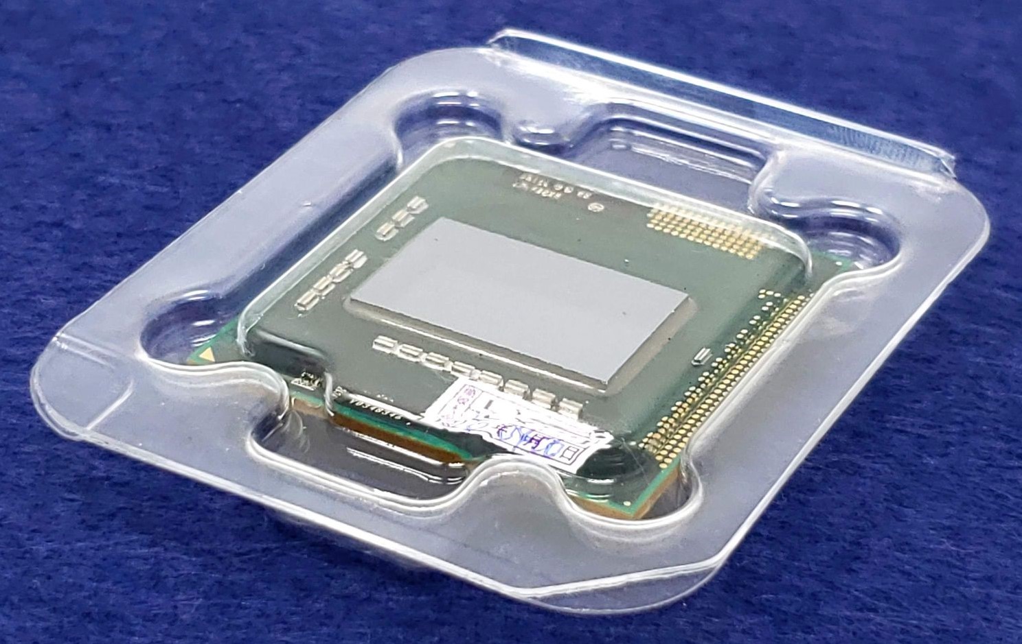 Intel  SLBSC - 2.13Ghz 2.5GT/s 8MB Intel Core i7-940XM Extreme Edition Quad-Core CPU Processor
