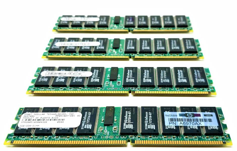 IBM / Lenovo 53P3232 - 8GB (4x2GB) 266Mhz PC2100 DDR ECC 184pin Server Memory Kit