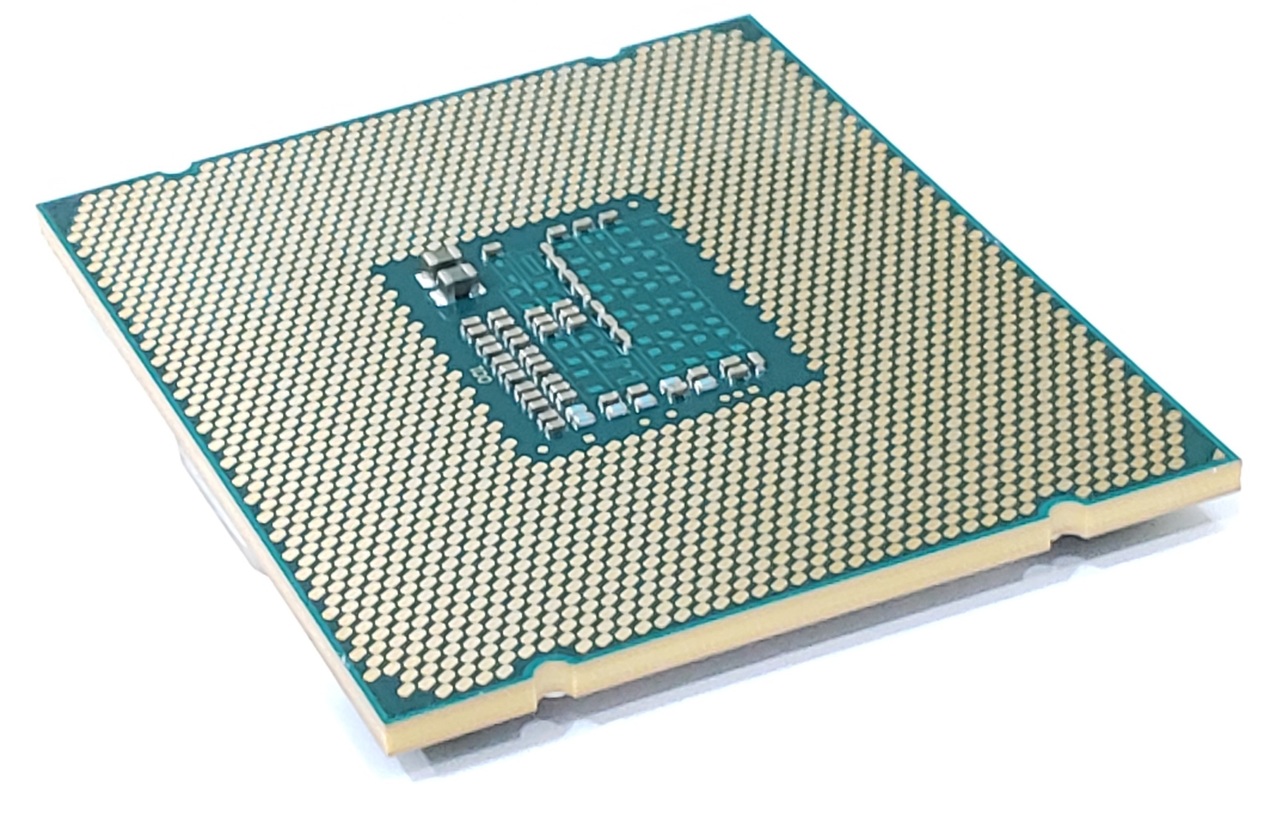 Intel SR20S - 3.30Ghz 0GT/s LGA2011-v3 15MB Intel Core i7-5820K 6-Core CPU  Processor