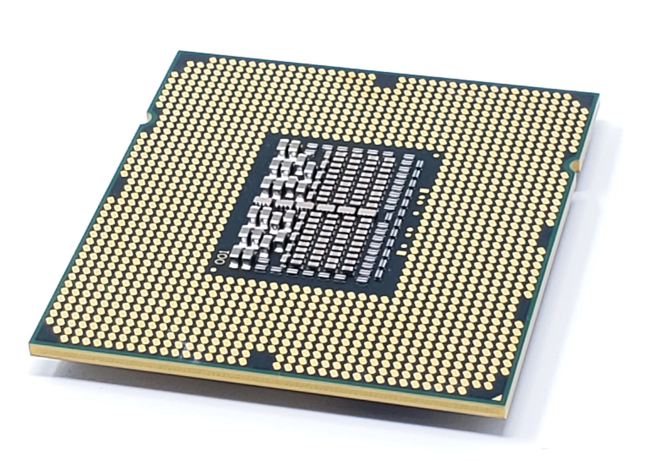 Core i7: 606H7 - 2.66Ghz 4.8GT/s 8MB LGA1366 Intel Core i7-920 Quad-Core CPU Processor