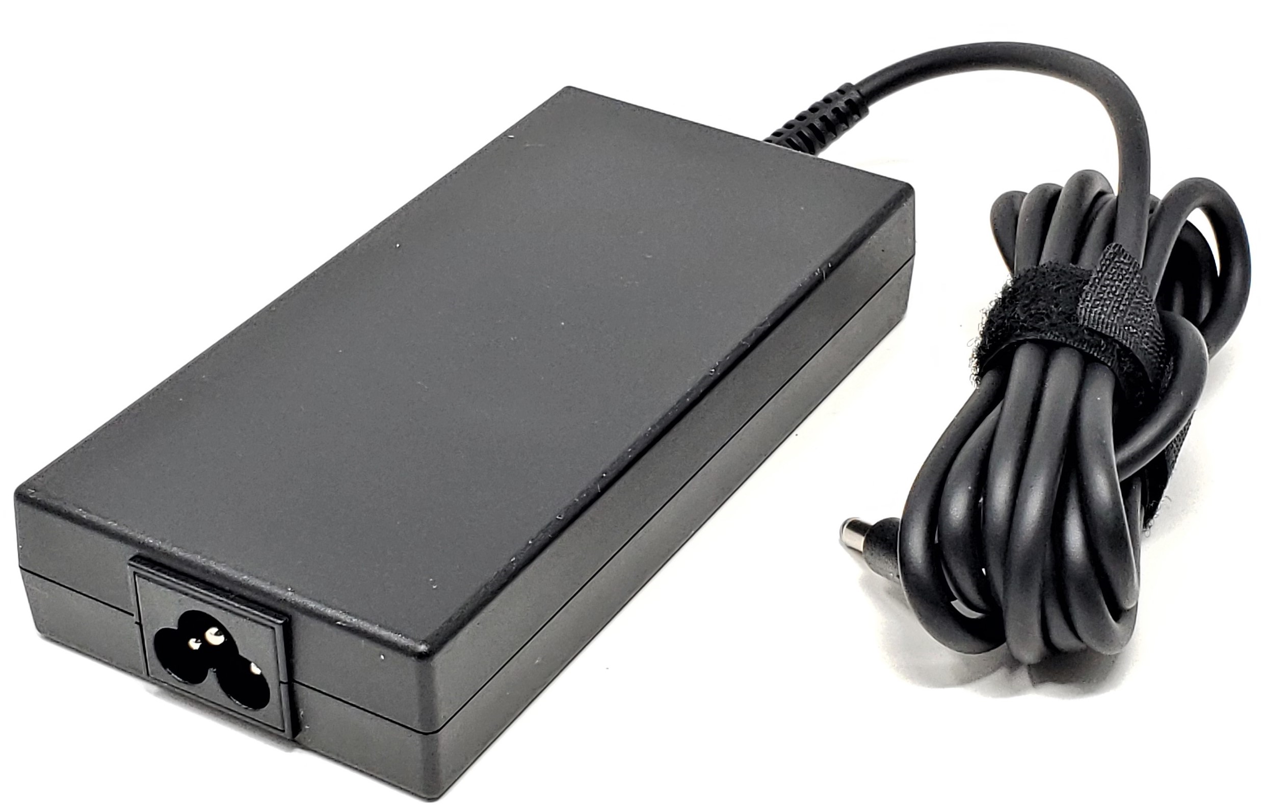 HP 709984-001 - 120W 19.5V 6.15A 3.0mm Blue Tip AC Adapter Charger for HP Envy 15 17 17-J000 Omen 15 15-AE HP 709984-001 - 120W 19.5V 6.15A 3.0mm Blue Tip AC Adapter Charger for HP Envy 15 17 17-J000 Omen 15 15-AE