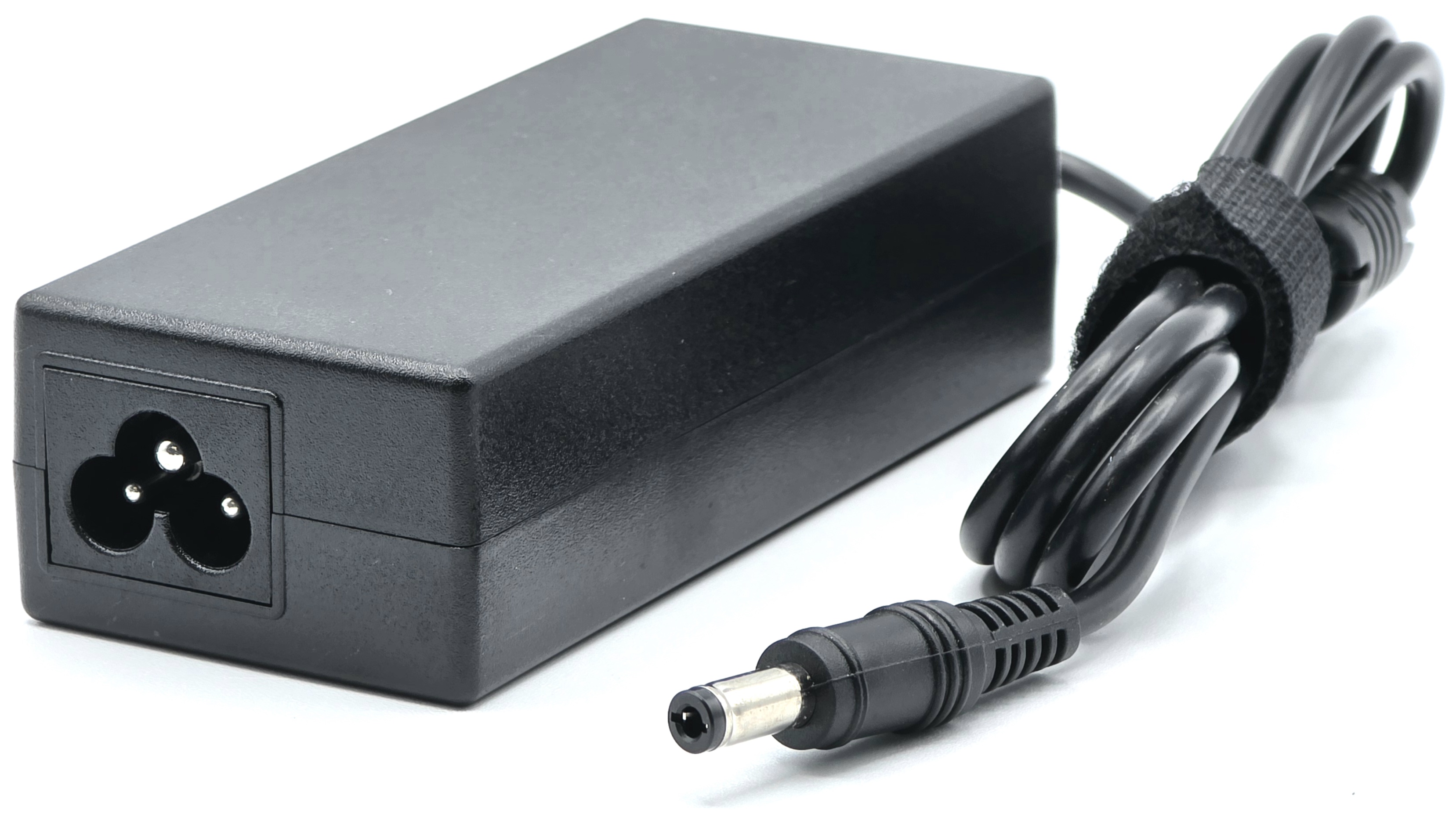 P0DTR - Genuine Toshiba 65W 19V 3.42A 5.5x2.5mm AC Adapter Charger for Satellite A205 A215 A305 A505 L305 L505 L755 P205 P755 Qosmio X505