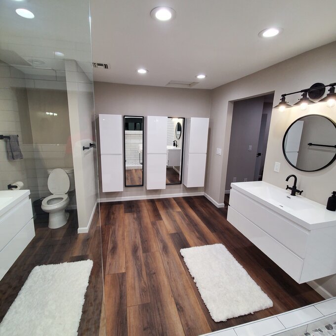 Top 10 Modern Bathroom Vanity Remodels in 2024 to Inspire Elegance